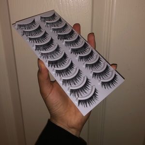False lashes
